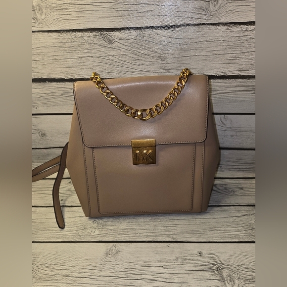 Michael Kors Handbags - Michael Kors Mindy MD Leather Backpack Pre-owned
